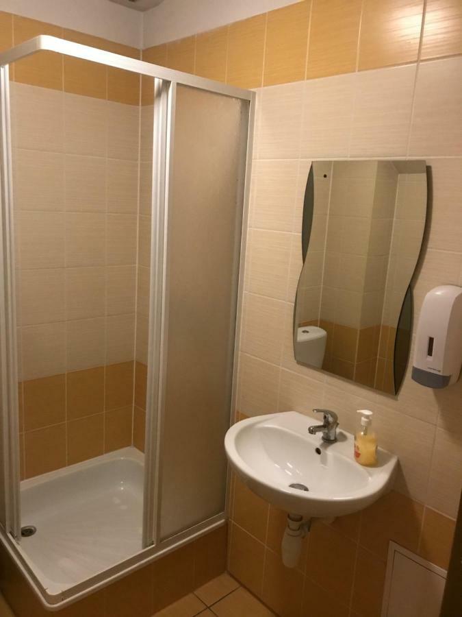 Monastyr Apartments Częstochowa Kültér fotó