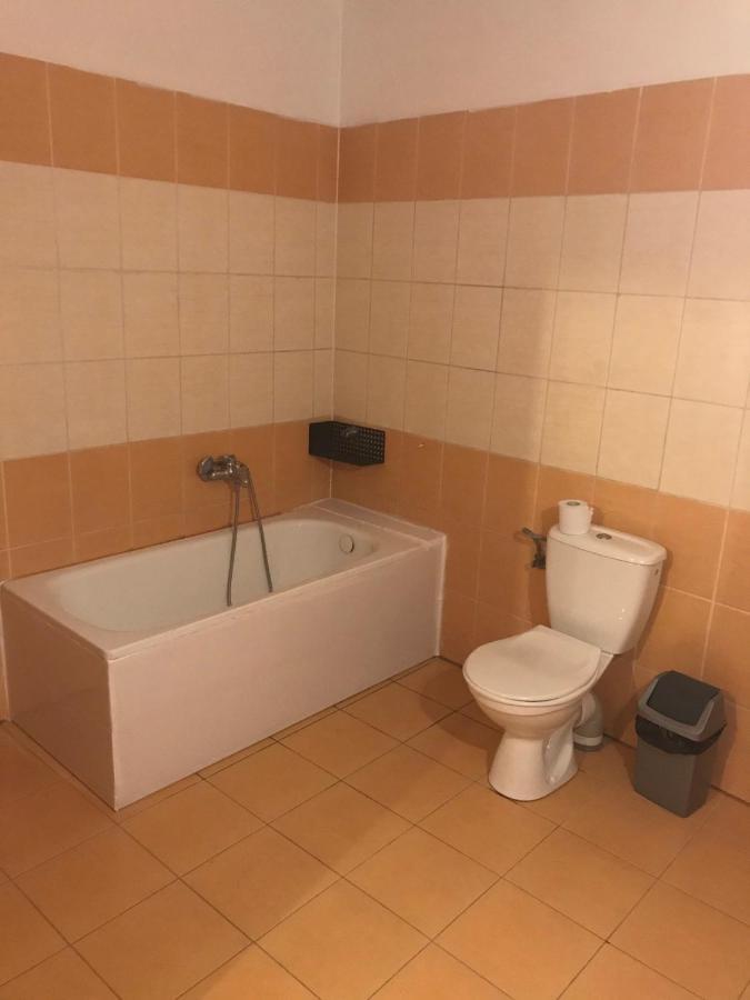 Monastyr Apartments Częstochowa Kültér fotó